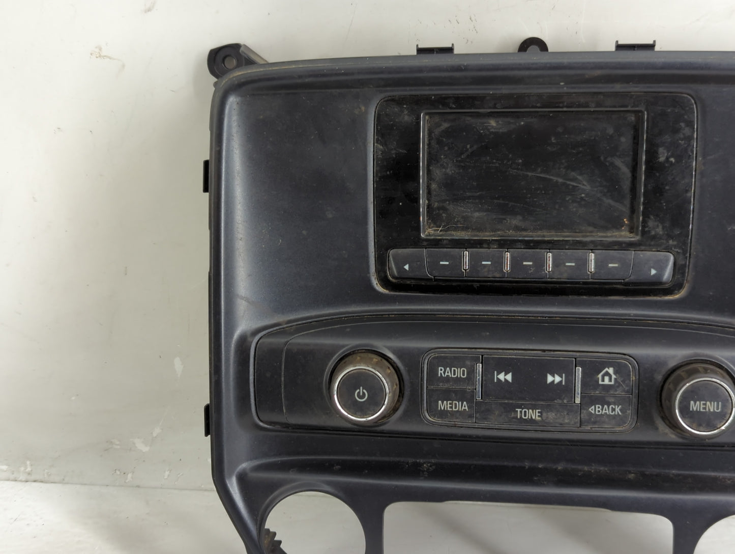 2014 Chevrolet Silverado Radio AM FM Cd Player Receiver Replacement P/N:23176310 Fits OEM Used Auto Parts - Oemusedautoparts