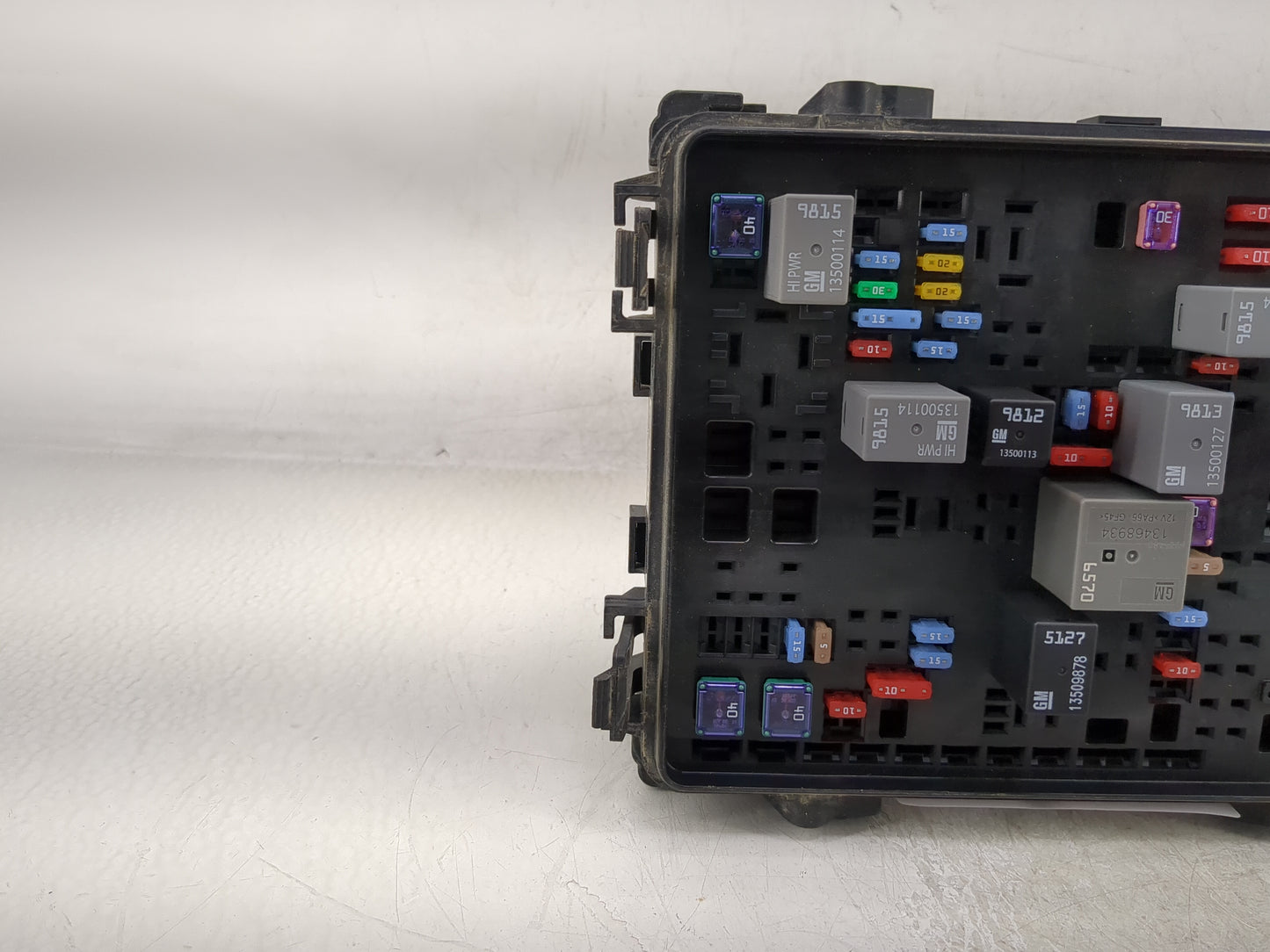 2016-2017 Chevrolet Silverado Fusebox Fuse Box Panel Relay Module P/N:22798215 Fits Fits 2016 2017 OEM Used Auto Parts - Oem