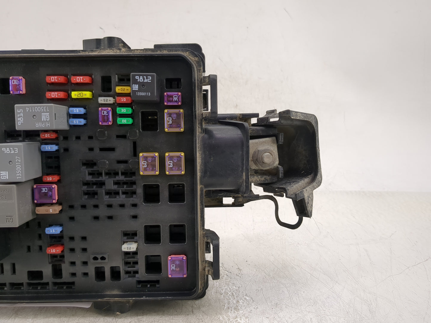 2016-2017 Chevrolet Silverado Fusebox Fuse Box Panel Relay Module P/N:22798215 Fits Fits 2016 2017 OEM Used Auto Parts - Oem