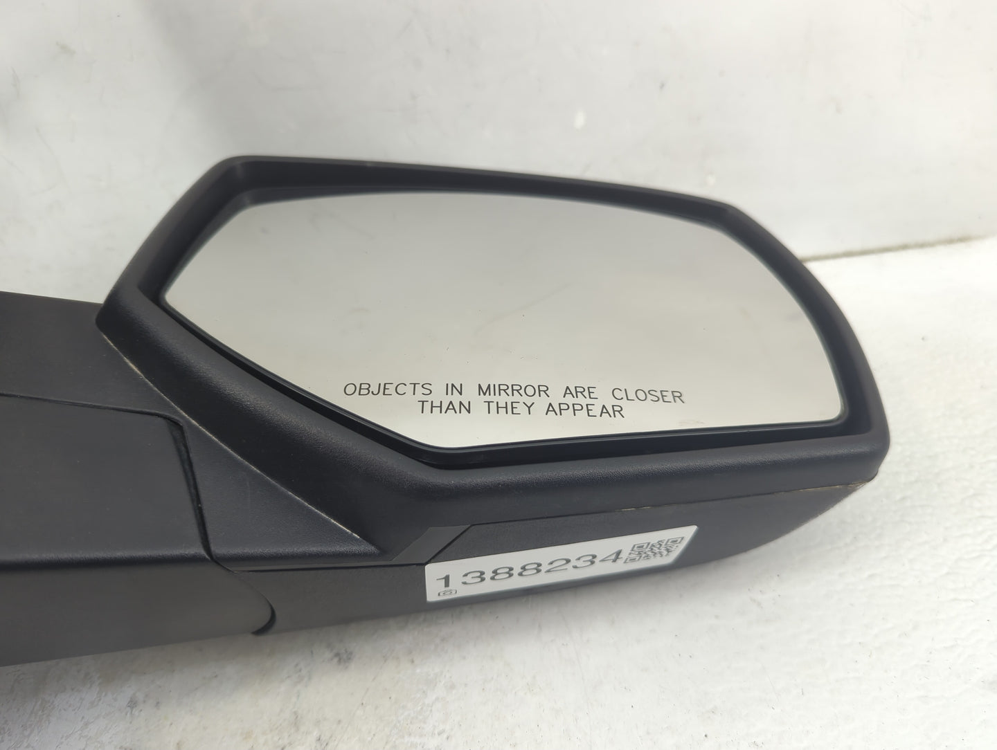 2014-2019 Chevrolet Silverado Driver Side View Mirror - Left Door Mirror OEM Used - Oemusedautoparts1.com