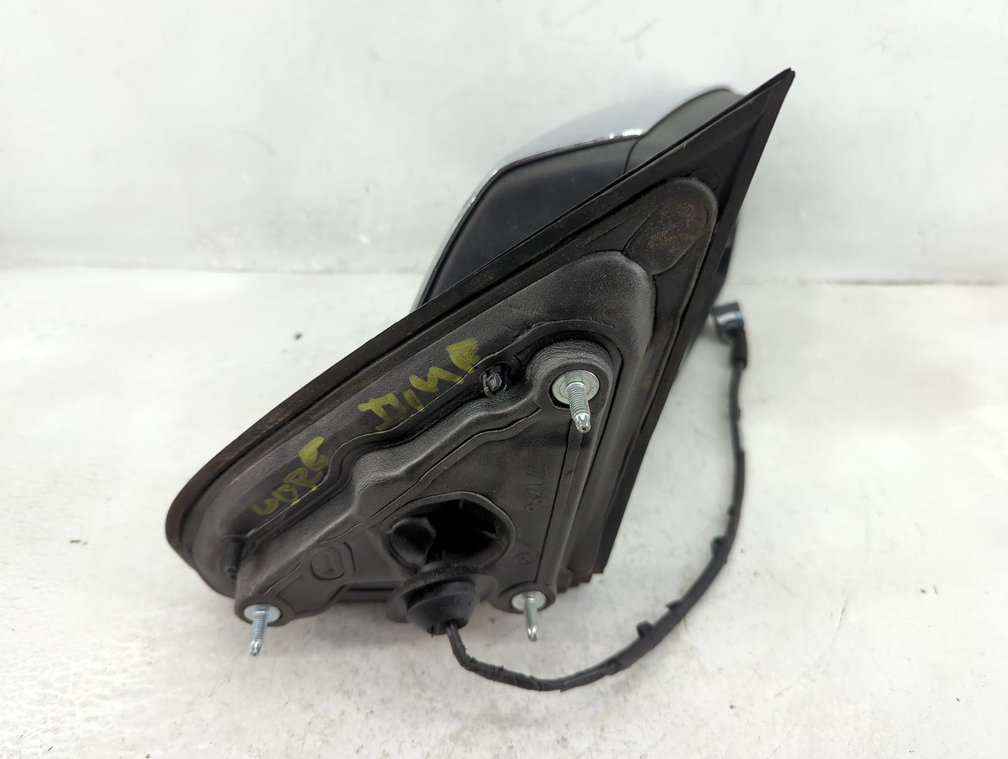 2014-2019 Chevrolet Silverado Passenger Side View Mirror - Right Door Mirror OEM Used - Oemusedautoparts1.com