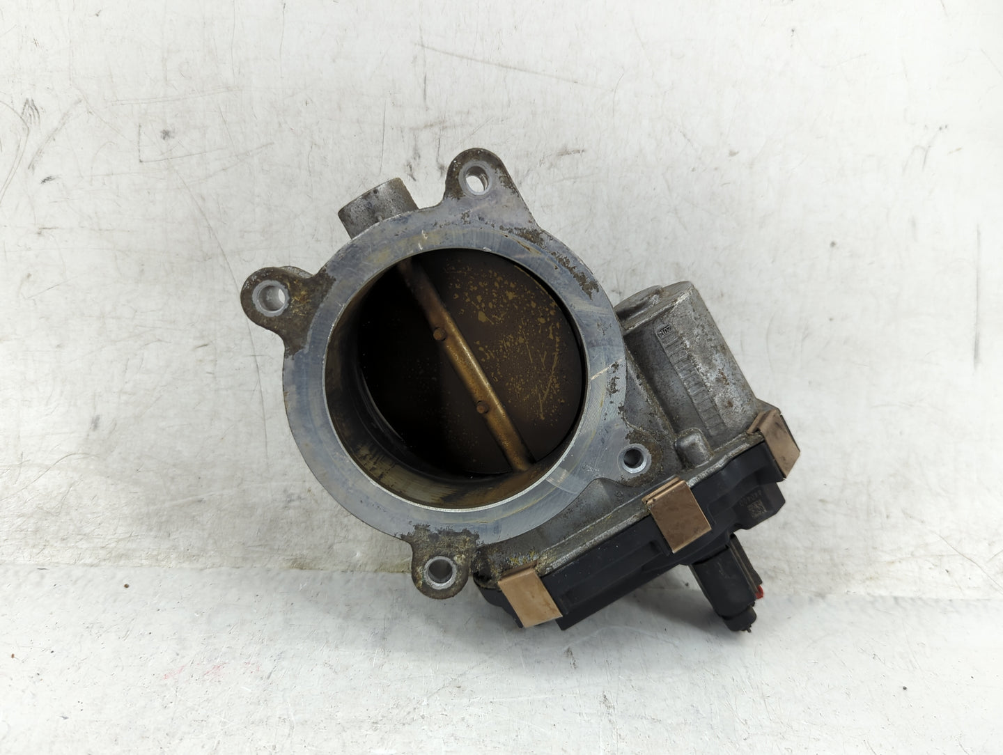 2014-2022 Chevrolet Silverado Throttle Body P/N:12617792 Fits Fits 2014 2015 2016 2017 2018 2019 2020 2021 2022 OEM Used Aut