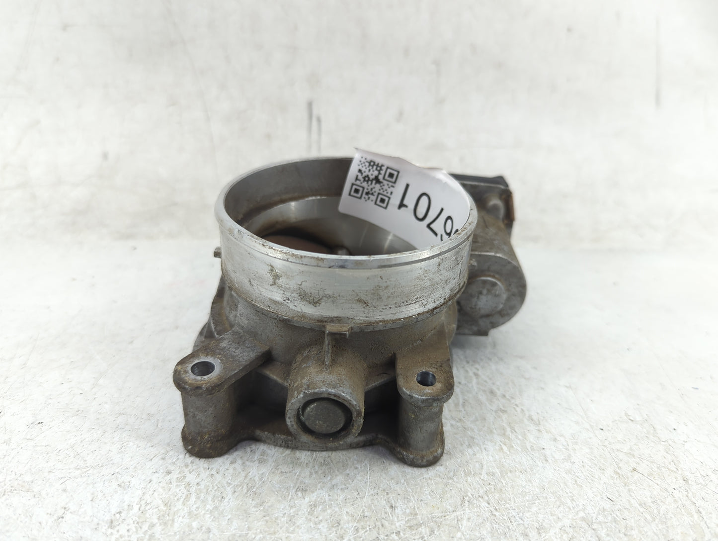 2014-2022 Chevrolet Silverado Throttle Body P/N:12617792 Fits Fits 2014 2015 2016 2017 2018 2019 2020 2021 2022 OEM Used Aut