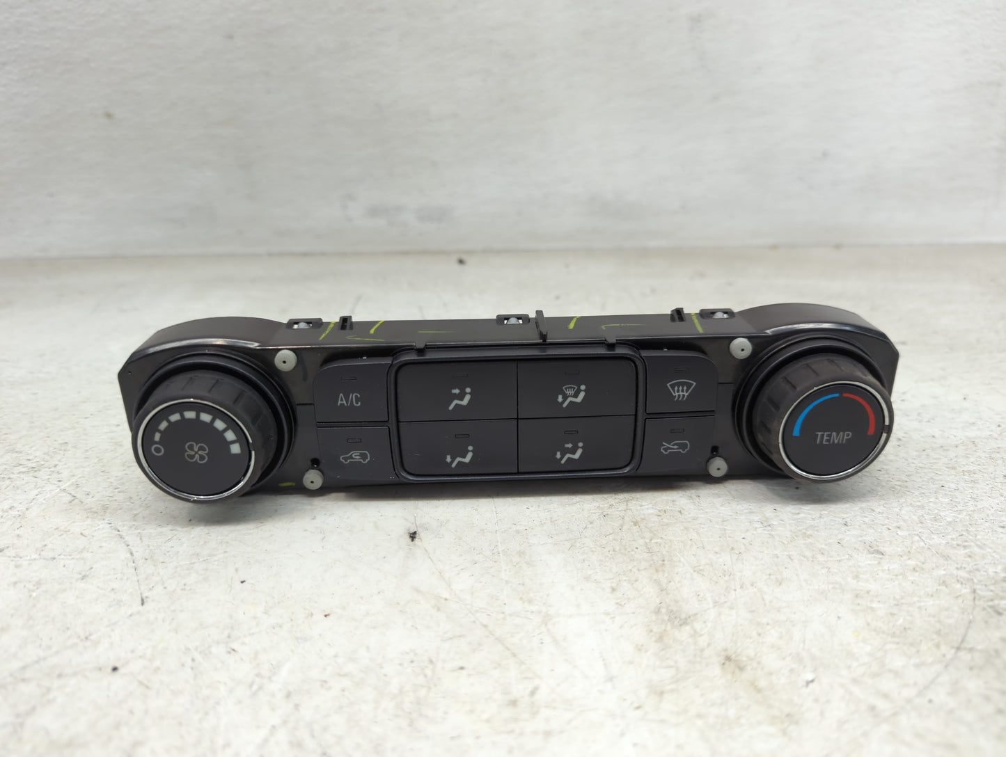 2014-2019 Chevrolet Silverado Climate Control Module Temperature AC/Heater Replacement P/N:23486618 Fits OEM Used Auto Parts
