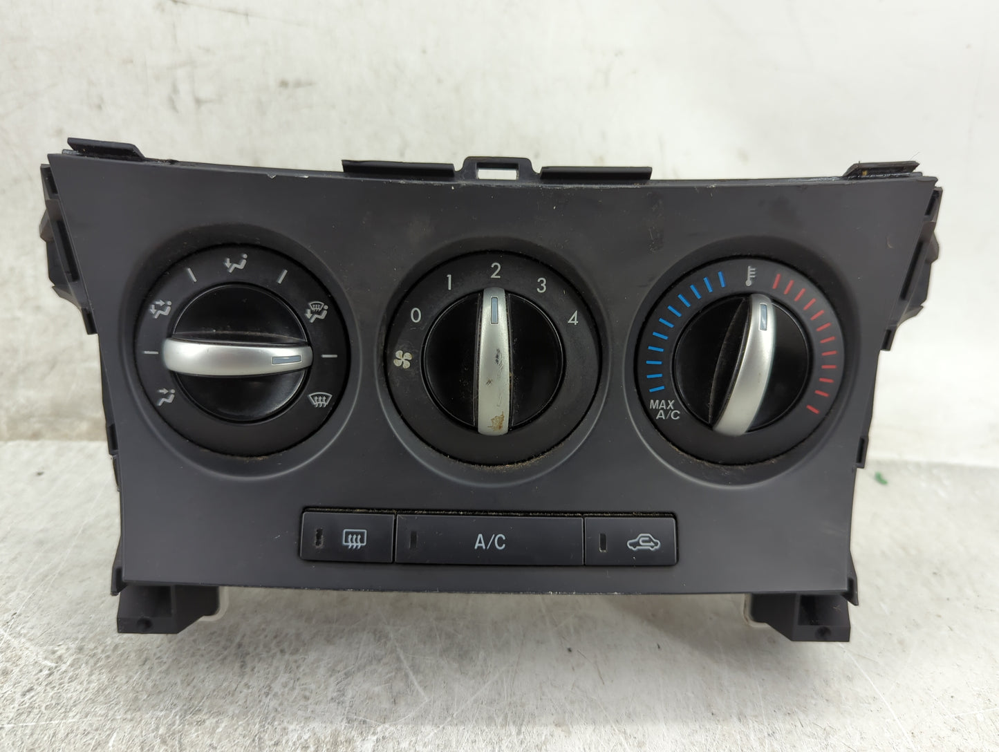 2014-2019 Chevrolet Silverado Climate Control Module Temperature AC/Heater Replacement P/N:BFD1 2F22 Fits OEM Used Auto Part