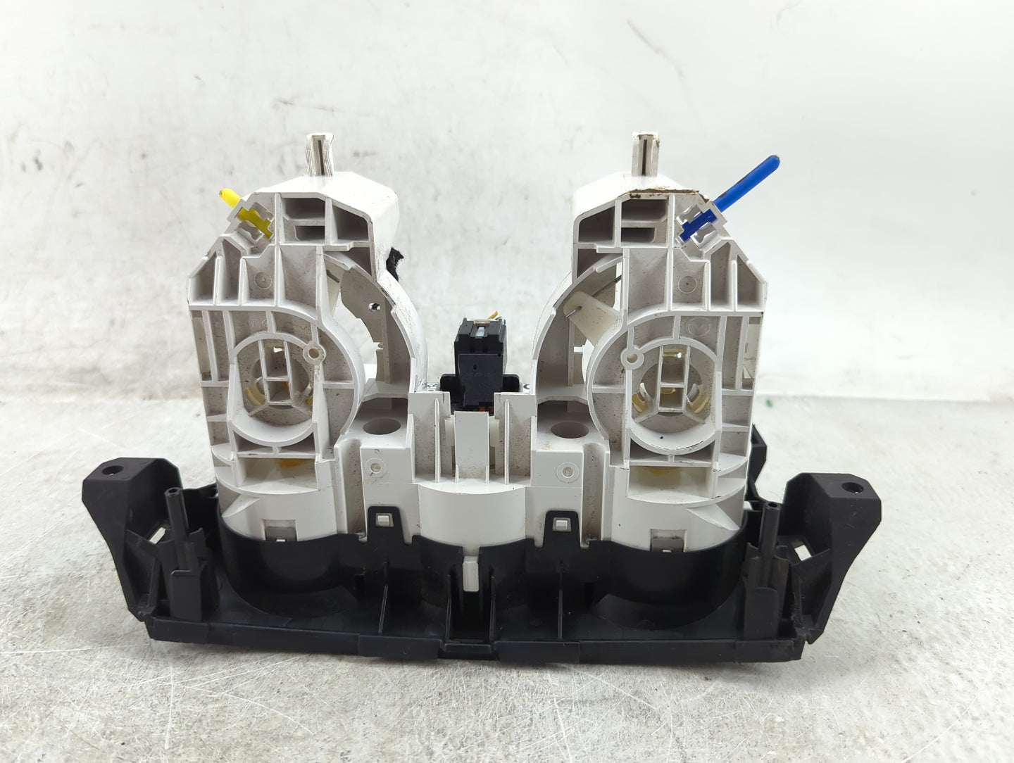 2014-2019 Chevrolet Silverado Climate Control Module Temperature AC/Heater Replacement P/N:BFD1 2F22 Fits OEM Used Auto Part