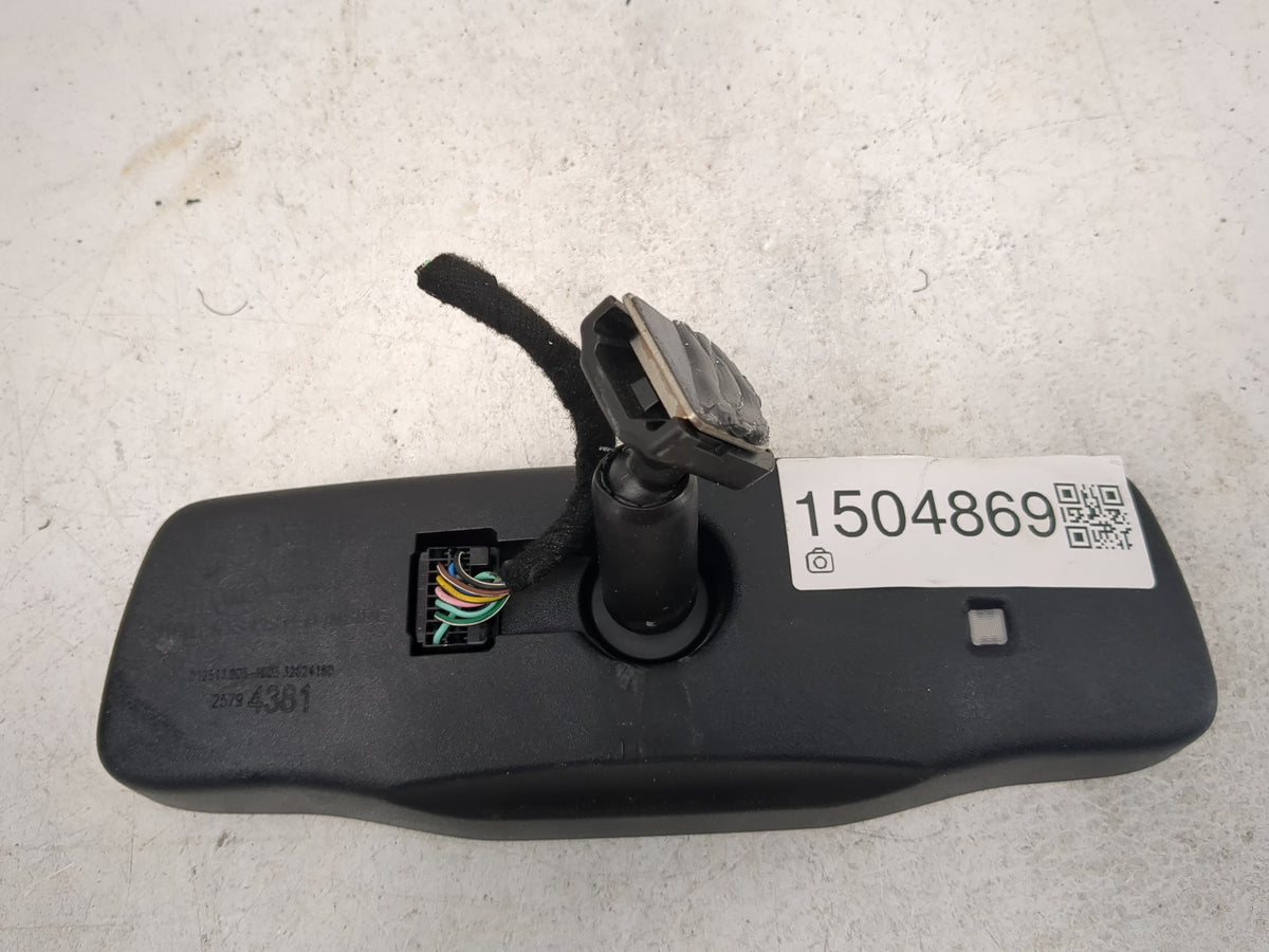 2014 Chevrolet Silverado Interior Rear View Mirror Replacement OEM P/N:E11 026137 012511905-1605 32624180, 2579 4381 Fits OE