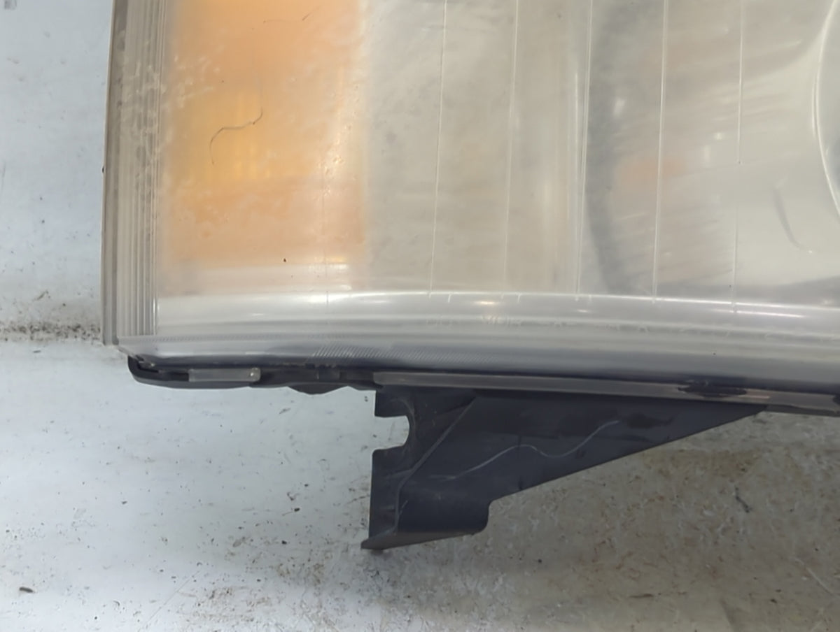 2014 Chevrolet Silverado Passenger Right Oem Head Light Headlight Lamp - Oemusedautoparts1.com