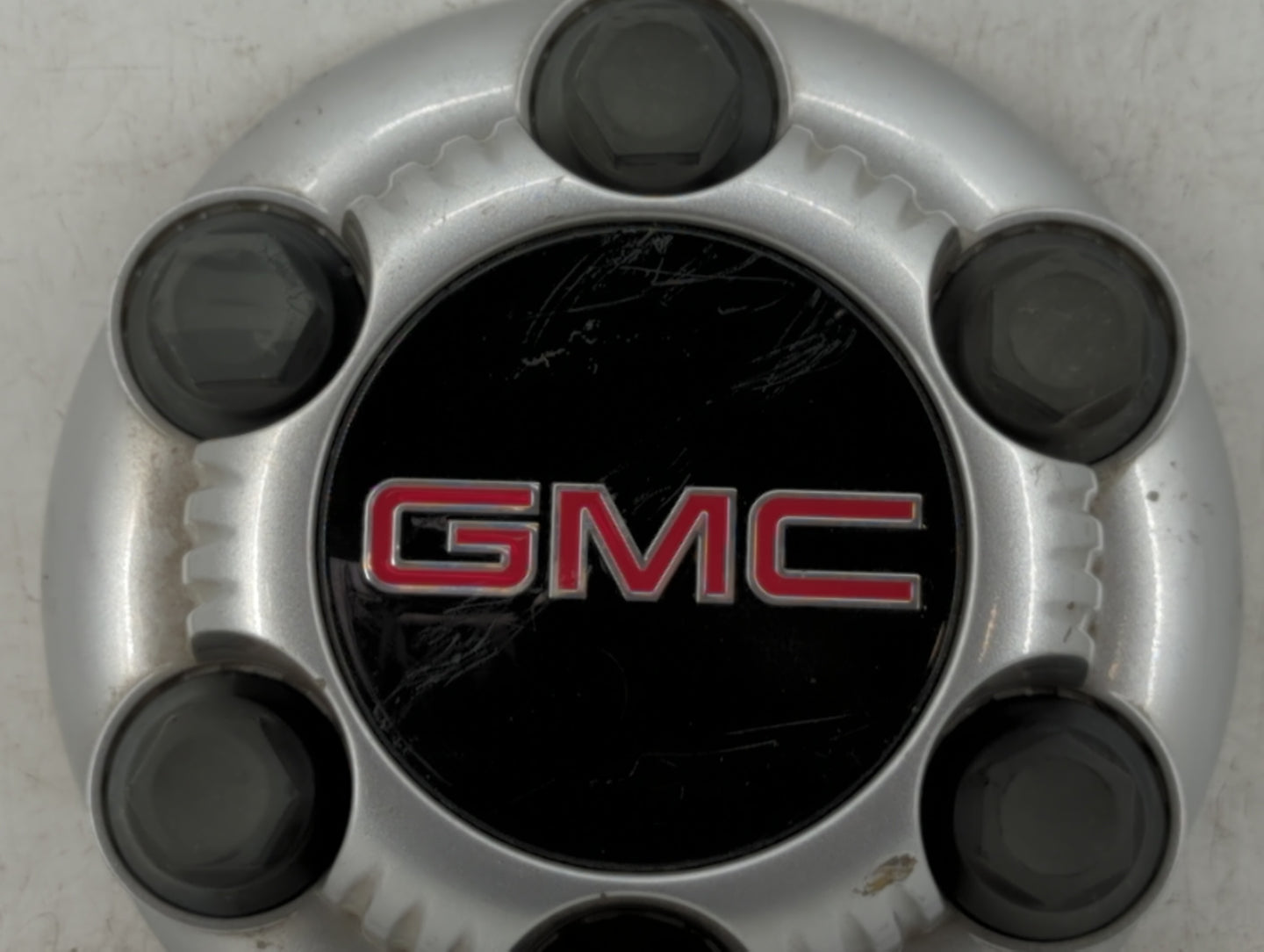 2014 Chevrolet Silverado Rim Wheel Center Cap Silver - Oemusedautoparts1.com