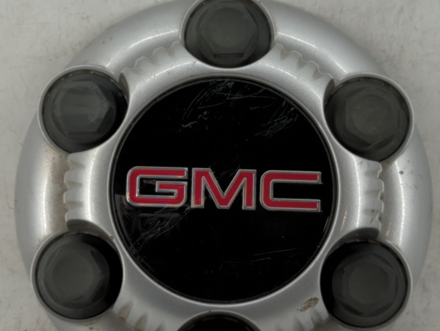 2014 Chevrolet Silverado Rim Wheel Center Cap Silver - Oemusedautoparts1.com