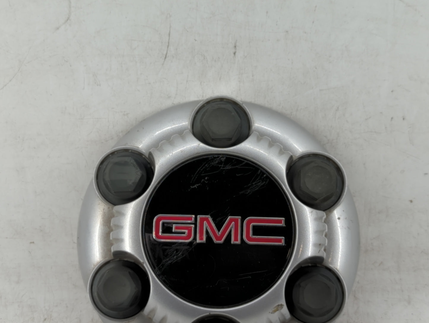 2014 Chevrolet Silverado Rim Wheel Center Cap Silver - Oemusedautoparts1.com
