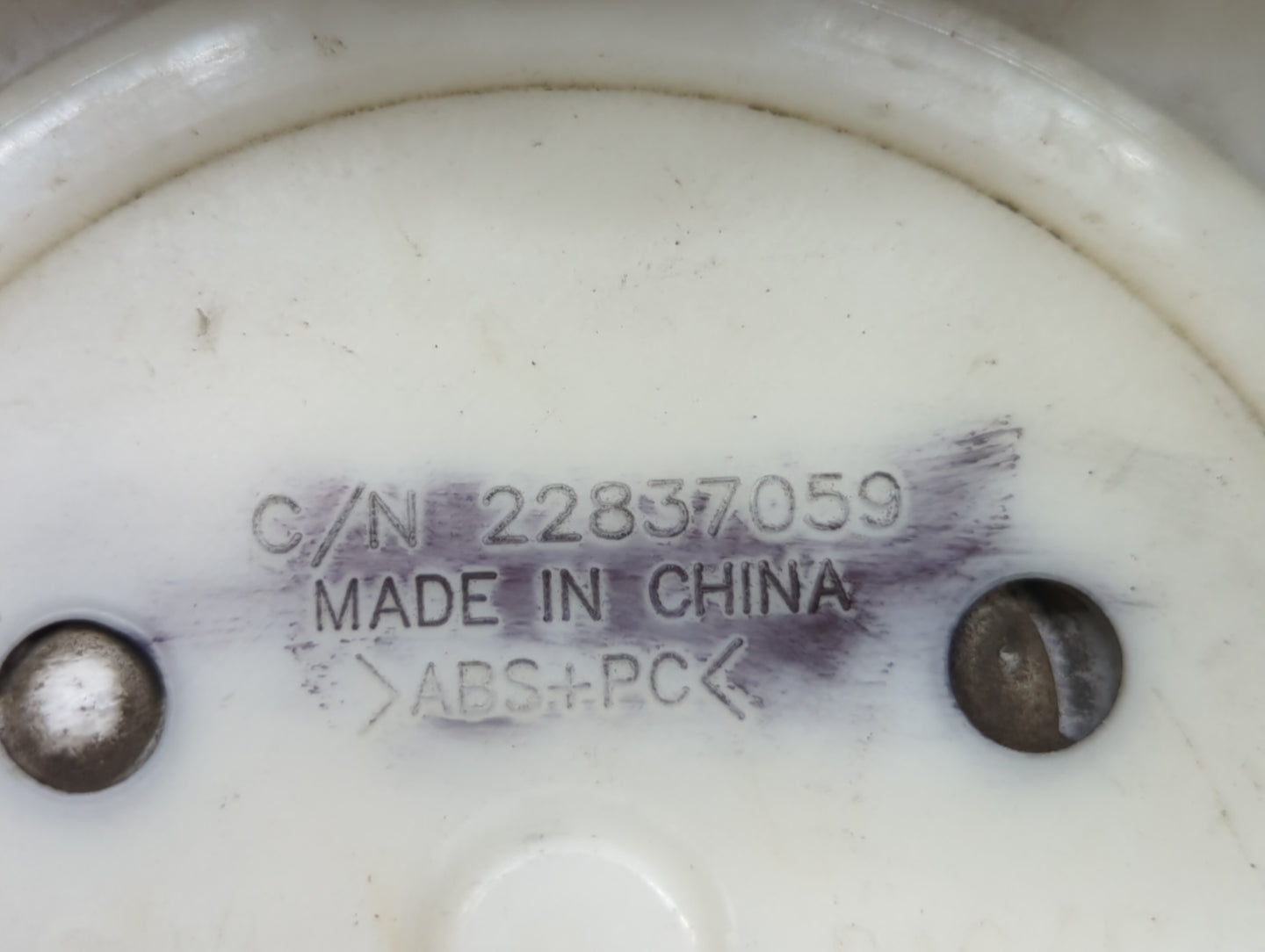 2014 Chevrolet Silverado Rim Wheel Center Cap Silver - Oemusedautoparts1.com