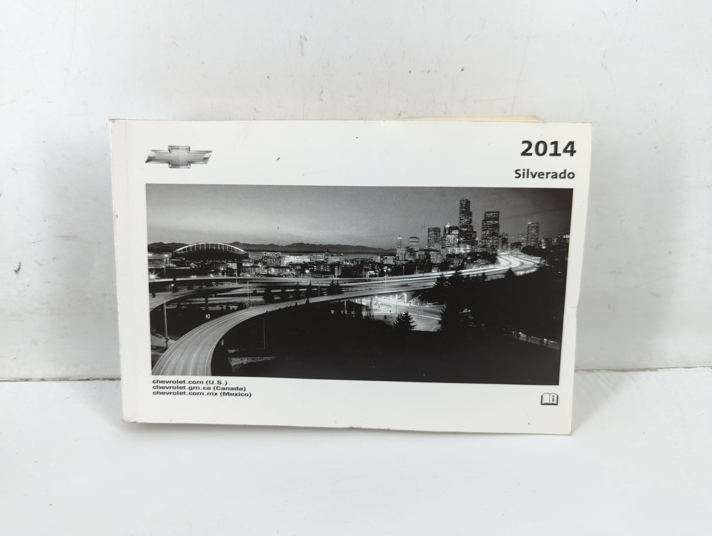 2014 Chevrolet Silverado Owners Manual Book Guide P/N:23187825 C OEM Used Auto Parts - Oemusedautoparts1.com