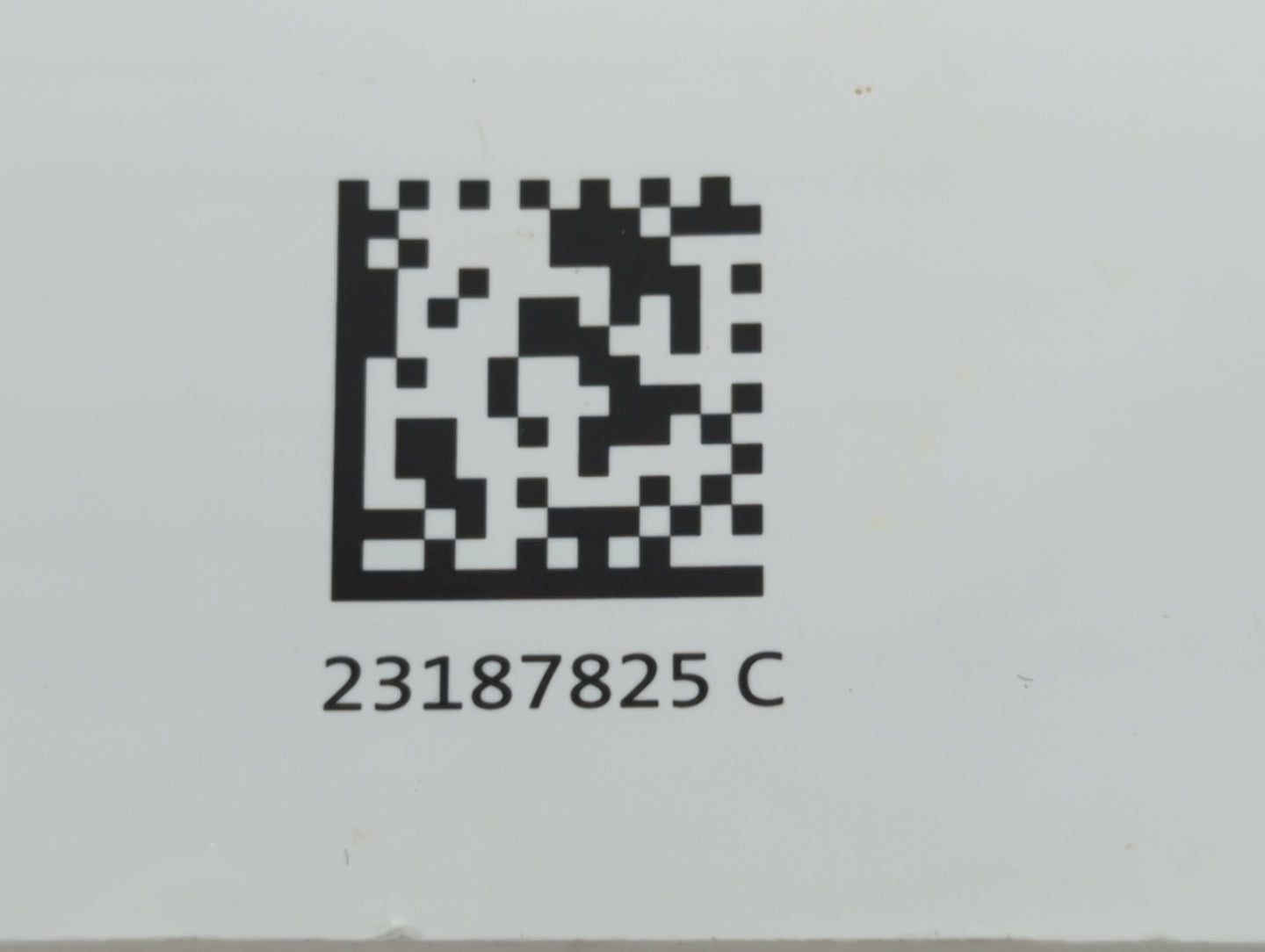 2014 Chevrolet Silverado Owners Manual Book Guide P/N:23187825 C OEM Used Auto Parts - Oemusedautoparts1.com