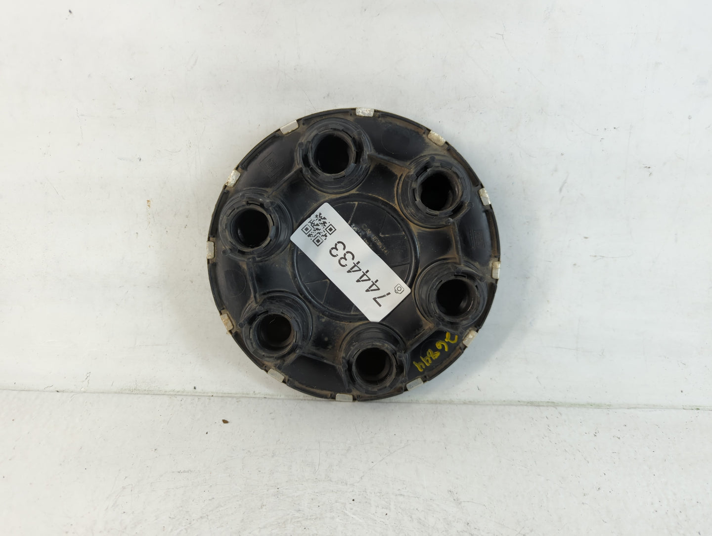 2014 Chevrolet Silverado Rim Wheel Center Cap - Oemusedautoparts1.com