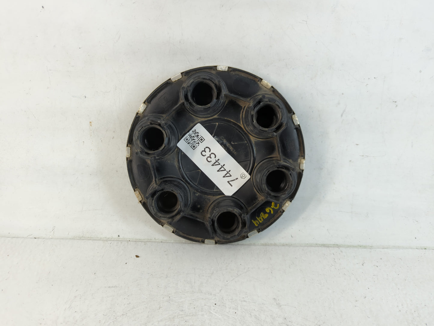 2014 Chevrolet Silverado Rim Wheel Center Cap - Oemusedautoparts1.com