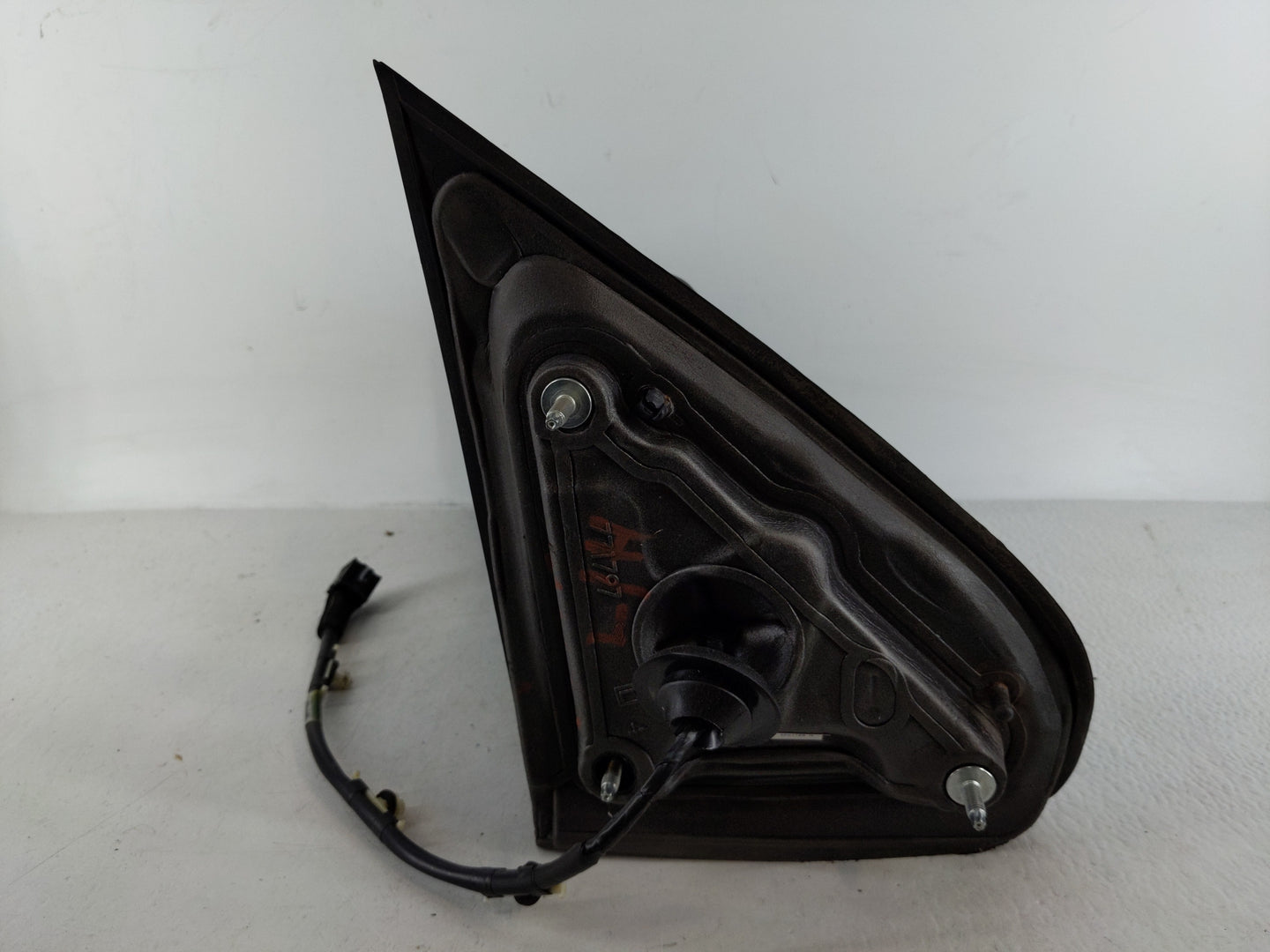 2014-2019 Chevrolet Silverado 1500 Driver Side View Mirror - Left Door Mirror OEM Used - Oemusedautoparts1.com