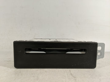 2014 Chevrolet Silverado 1500 Radio AM FM Cd Player Receiver Replacement P/N:13594481 Fits Fits 2013 2015 OEM Used Auto Part