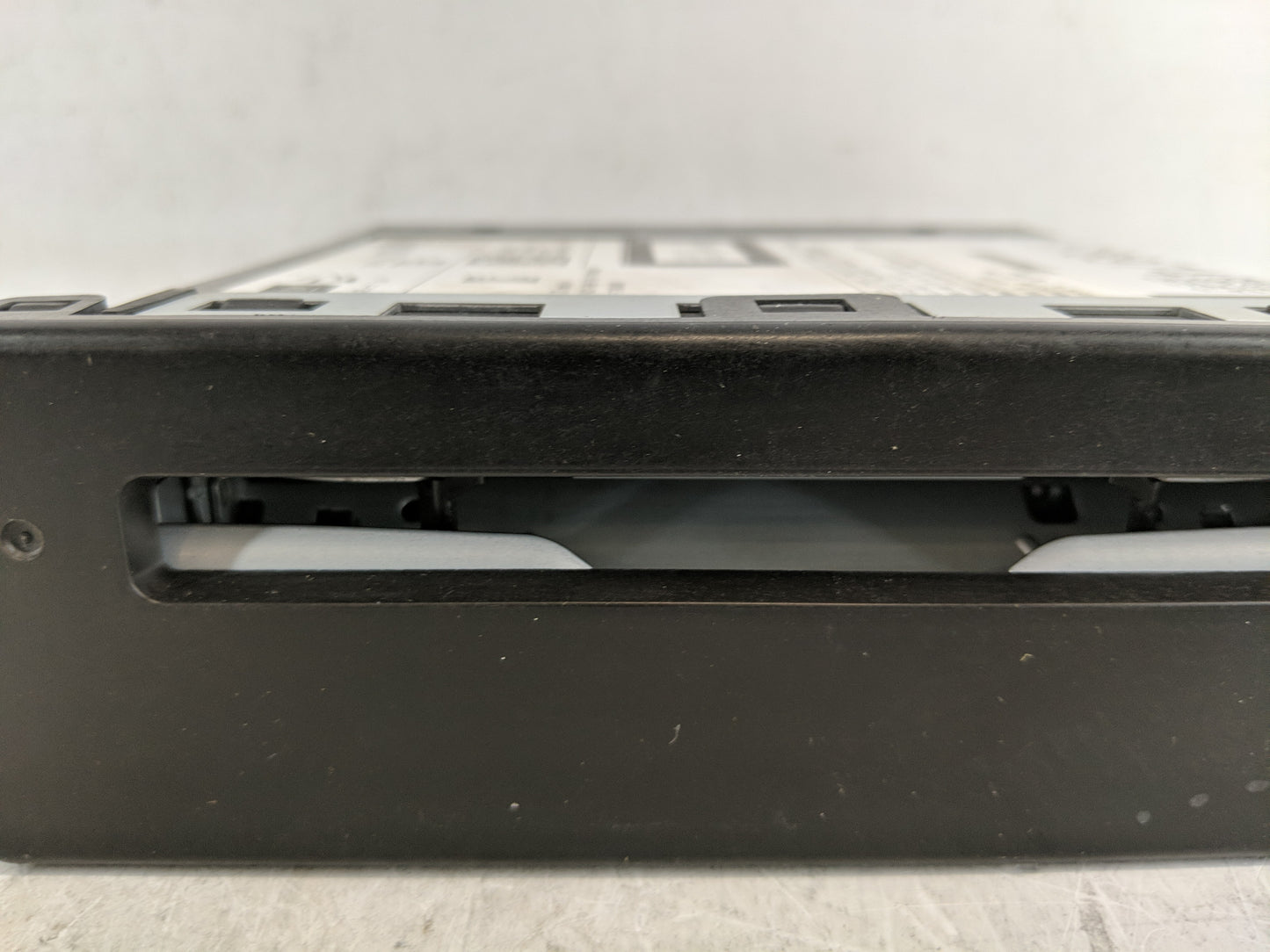 2014 Chevrolet Silverado 1500 Radio AM FM Cd Player Receiver Replacement P/N:13594481 Fits Fits 2013 2015 OEM Used Auto Part