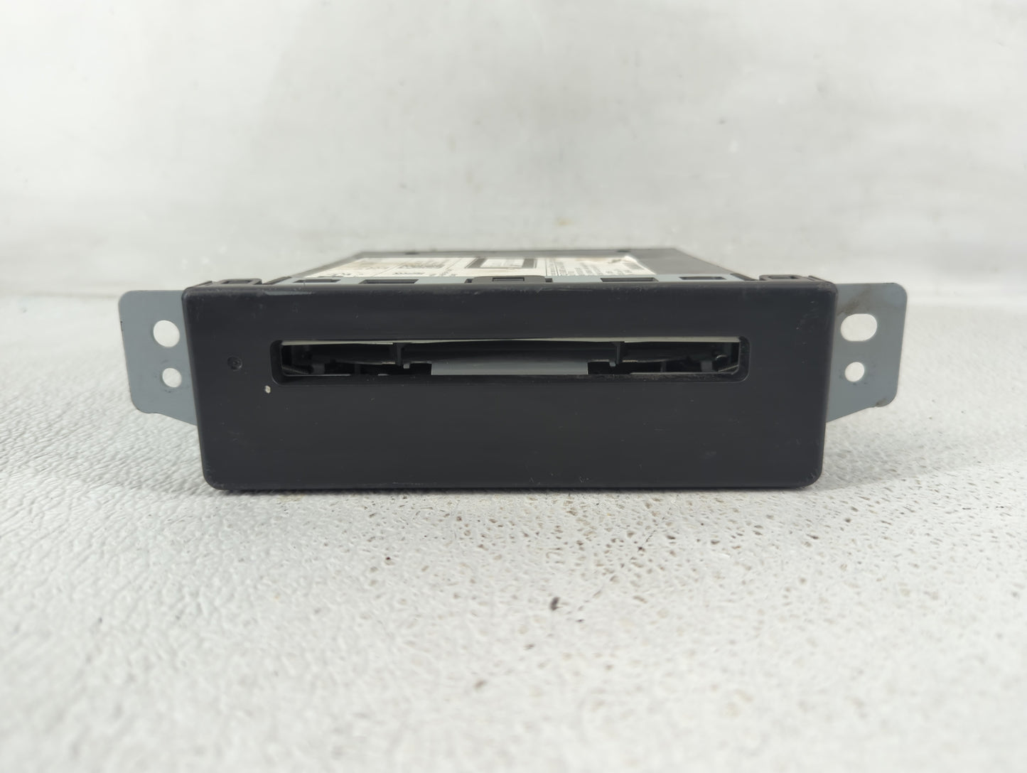 2014 Chevrolet Silverado 1500 Radio AM FM Cd Player Receiver Replacement P/N:13590747 Fits Fits 2013 2015 OEM Used Auto Part