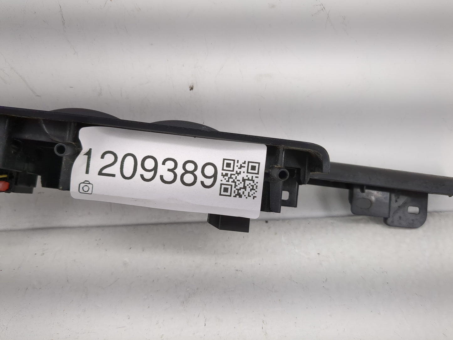 2014-2019 Chevrolet Silverado 1500 Master Power Window Switch Replacement Driver Side Left P/N:23154700 Fits OEM Used Auto P