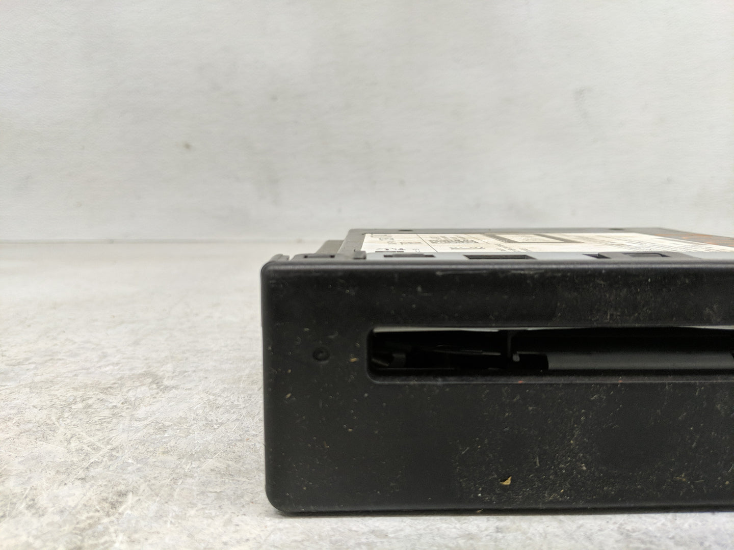 2014 Chevrolet Silverado 1500 Radio AM FM Cd Player Receiver Replacement P/N:13590747 Fits OEM Used Auto Parts - Oemusedauto
