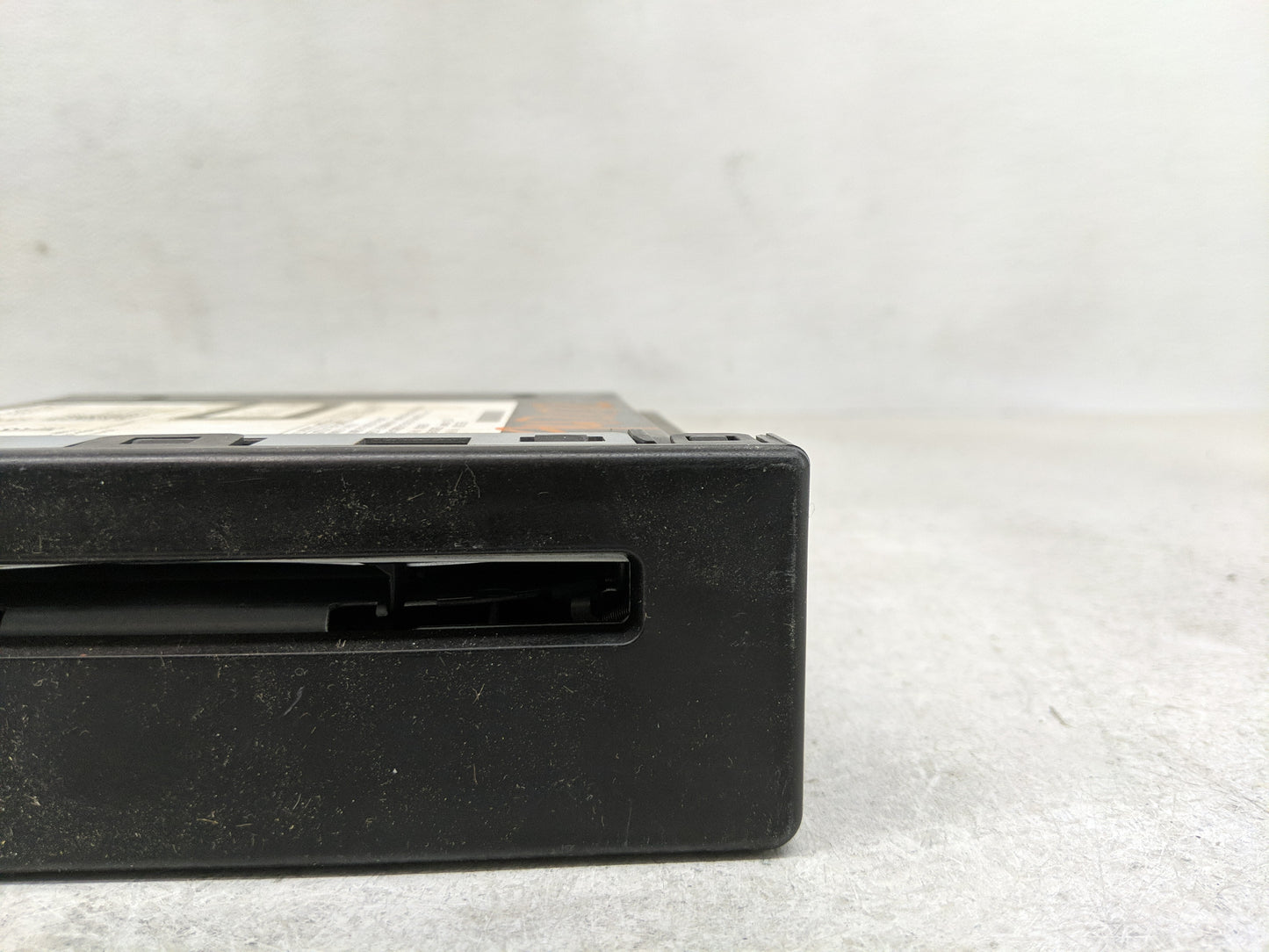 2014 Chevrolet Silverado 1500 Radio AM FM Cd Player Receiver Replacement P/N:13590747 Fits OEM Used Auto Parts - Oemusedauto