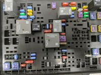 2016-2017 Chevrolet Silverado 1500 Fusebox Fuse Box Panel Relay Module P/N:23143471 Fits Fits 2016 2017 OEM Used Auto Parts 