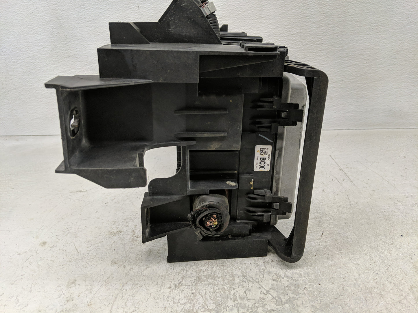 2016-2017 Chevrolet Silverado 1500 Fusebox Fuse Box Panel Relay Module Fits Fits 2016 2017 OEM Used Auto Parts - Oemusedauto