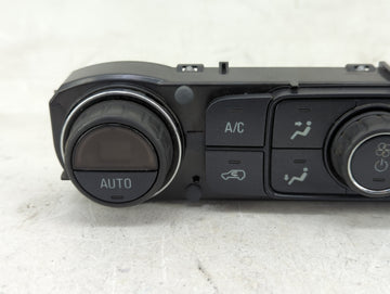 2014-2019 Chevrolet Silverado 1500 Climate Control Module Temperature AC/Heater Replacement P/N:815372982 23176290 Fits OEM Used Auto Parts