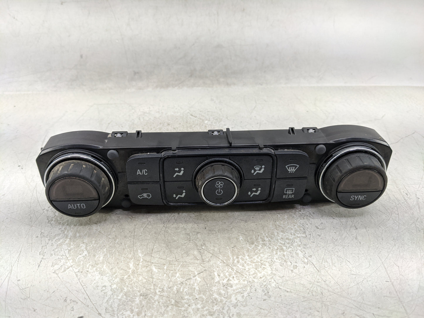 2014-2019 Chevrolet Silverado 1500 Climate Control Module Temperature AC/Heater Replacement P/N:815372982 23176290 Fits OEM 