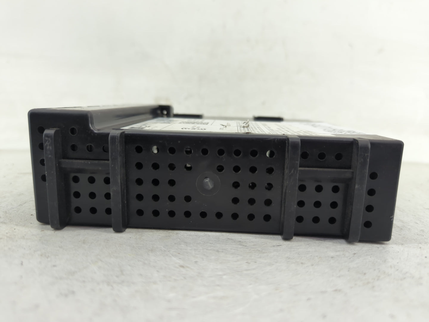 2014 Chevrolet Silverado 1500 Radio AM FM Cd Player Receiver Replacement P/N:13592804 Fits Fits 2013 2015 OEM Used Auto Part