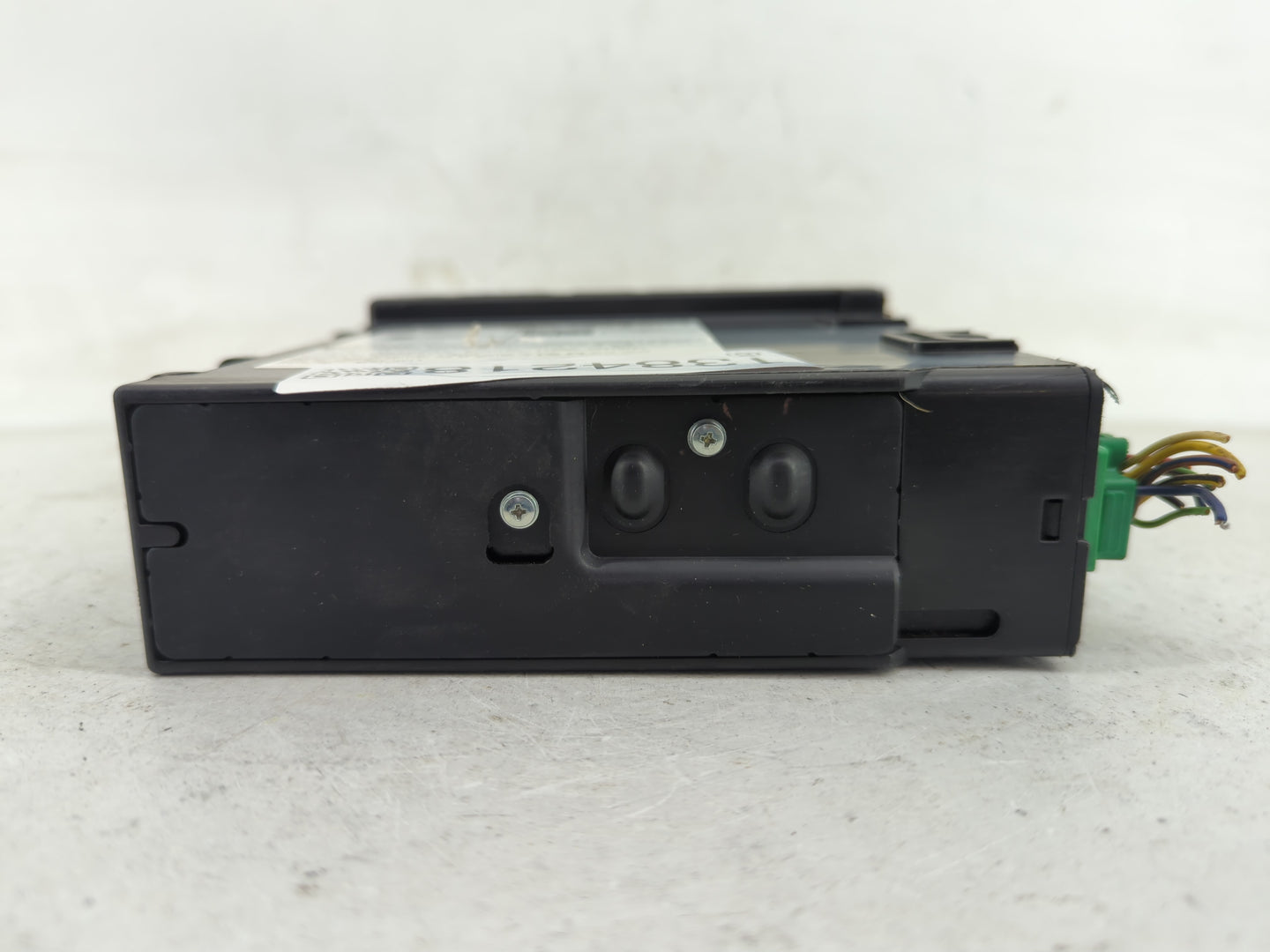 2014 Chevrolet Silverado 1500 Radio AM FM Cd Player Receiver Replacement P/N:13592804 Fits Fits 2013 2015 OEM Used Auto Part