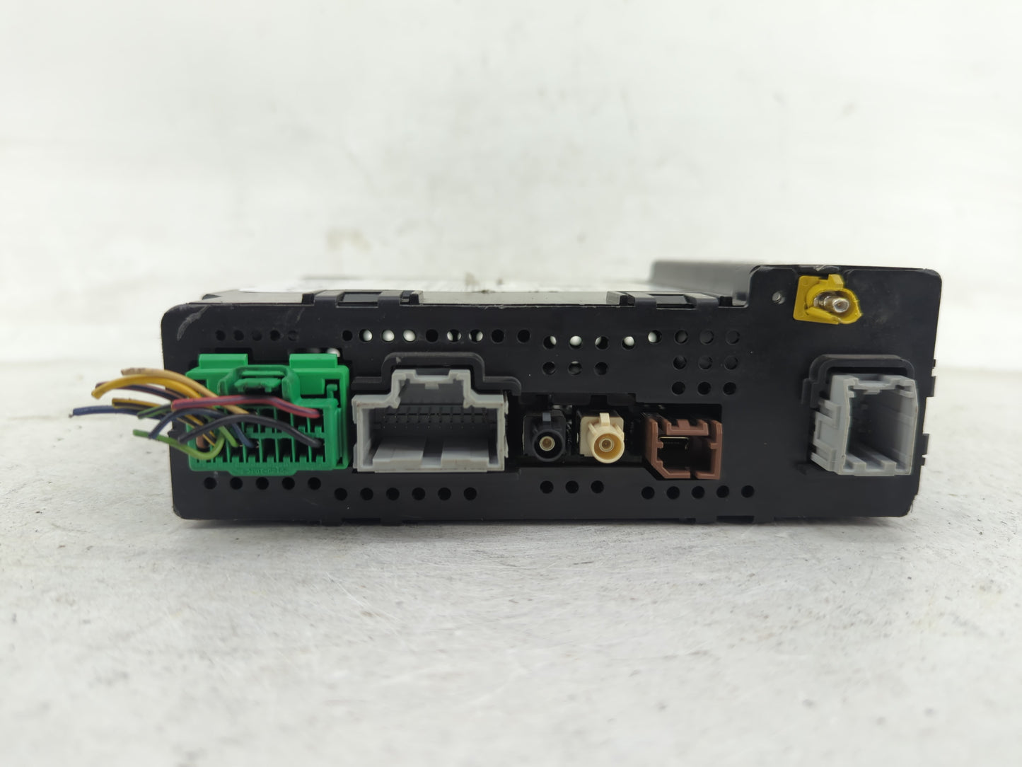 2014 Chevrolet Silverado 1500 Radio AM FM Cd Player Receiver Replacement P/N:13592804 Fits Fits 2013 2015 OEM Used Auto Part