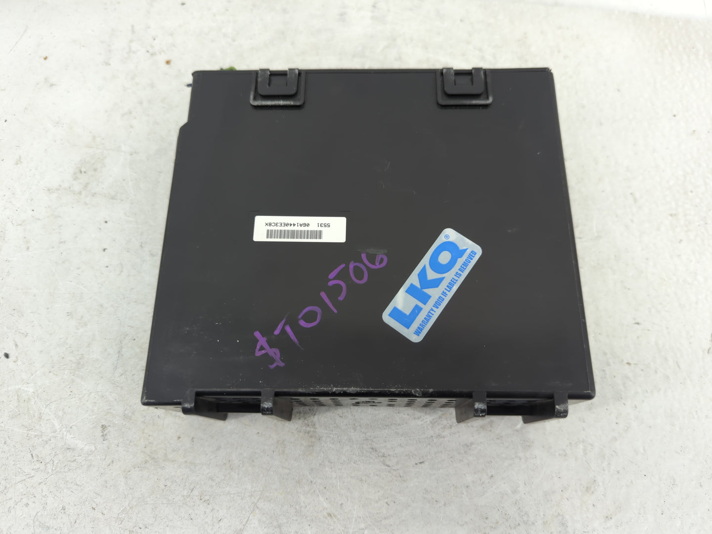 2014 Chevrolet Silverado 1500 Radio AM FM Cd Player Receiver Replacement P/N:13592804 Fits Fits 2013 2015 OEM Used Auto Part