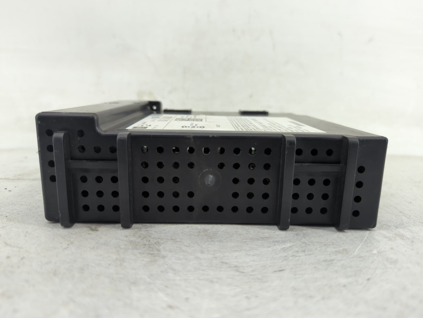 2014 Chevrolet Silverado 1500 Radio AM FM Cd Player Receiver Replacement P/N:13591992 Fits Fits 2013 2015 OEM Used Auto Part