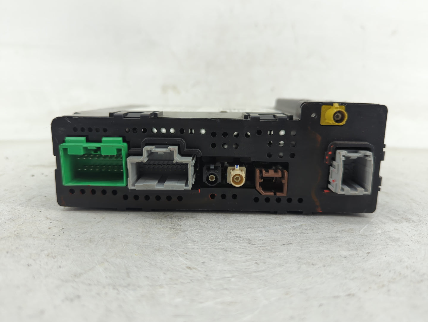 2014 Chevrolet Silverado 1500 Radio AM FM Cd Player Receiver Replacement P/N:13591992 Fits Fits 2013 2015 OEM Used Auto Part
