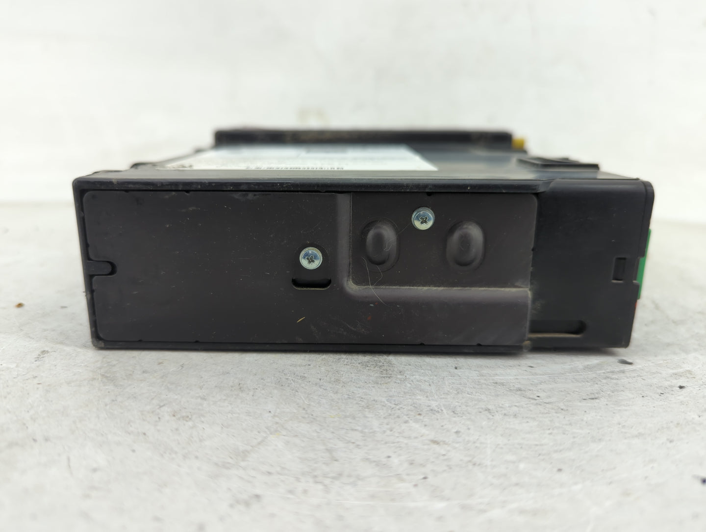2014 Chevrolet Silverado 1500 Radio AM FM Cd Player Receiver Replacement P/N:812425551 13592804 Fits Fits 2013 2015 OEM Used