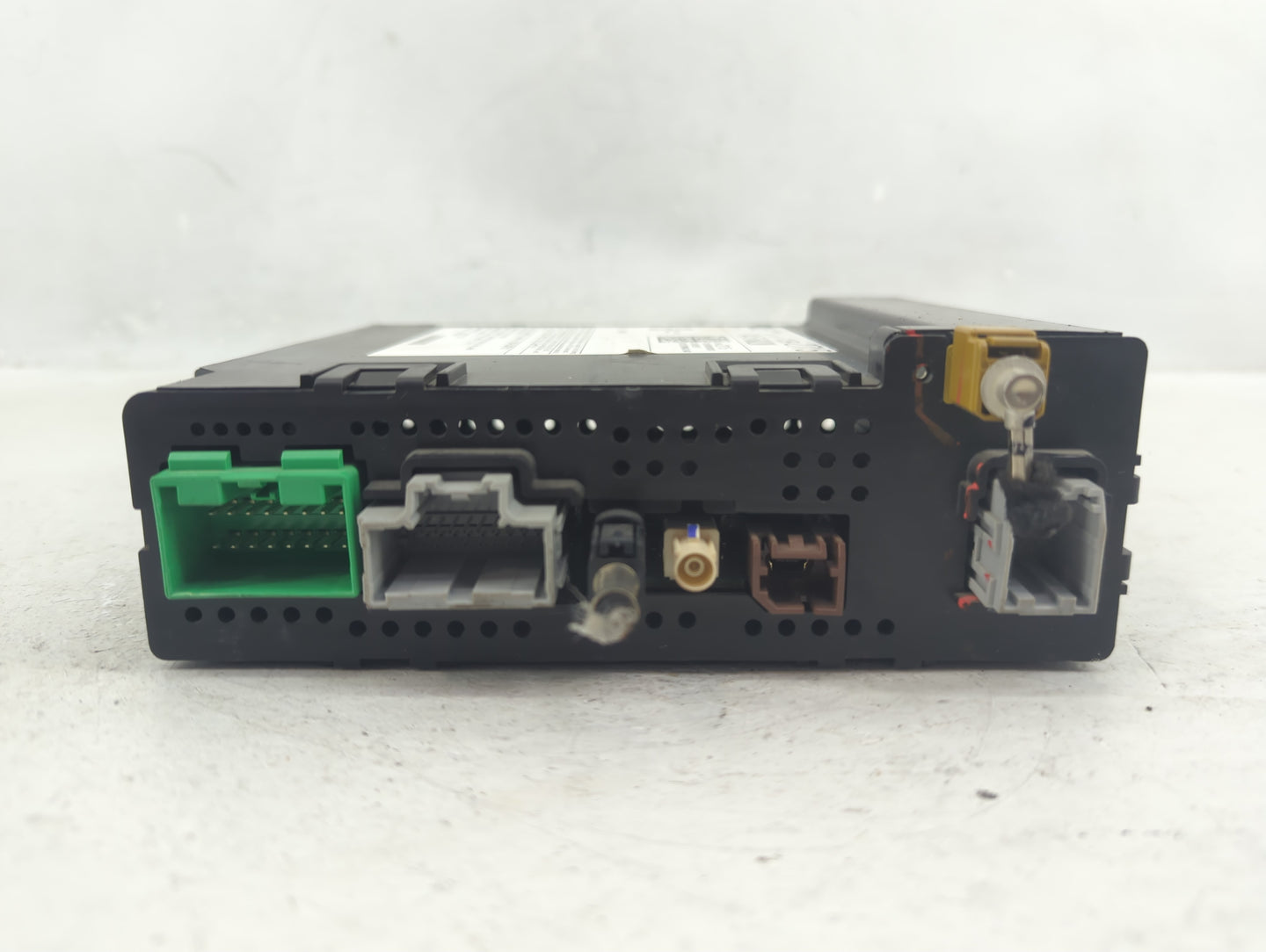 2014 Chevrolet Silverado 1500 Radio AM FM Cd Player Receiver Replacement P/N:13592715 Fits Fits 2013 2015 OEM Used Auto Part