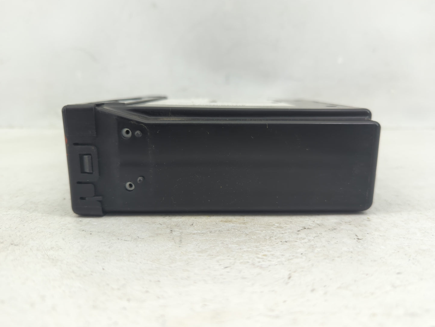 2014 Chevrolet Silverado 1500 Radio AM FM Cd Player Receiver Replacement P/N:13590747 Fits Fits 2013 2015 OEM Used Auto Part