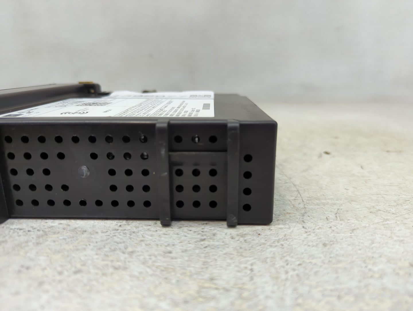 2014 Chevrolet Silverado 1500 Radio AM FM Cd Player Receiver Replacement P/N:13592715 Fits OEM Used Auto Parts - Oemusedauto
