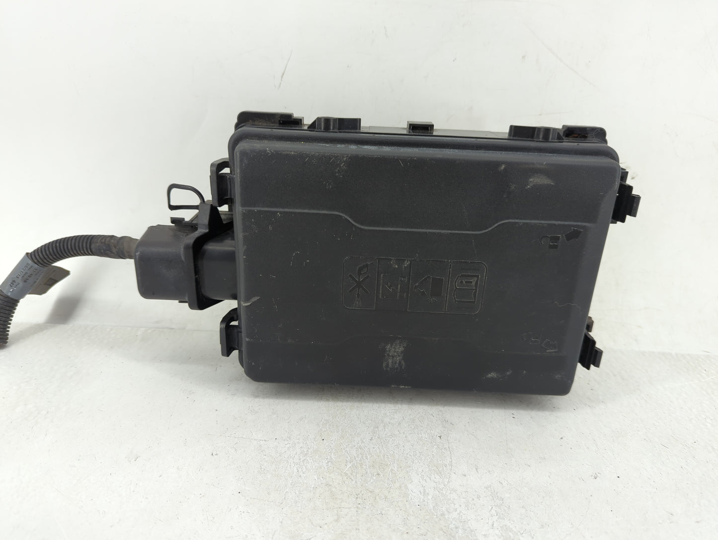 2016-2017 Chevrolet Silverado 1500 Fusebox Fuse Box Panel Relay Module P/N:91200-3Q014 Fits Fits 2016 2017 OEM Used Auto Par