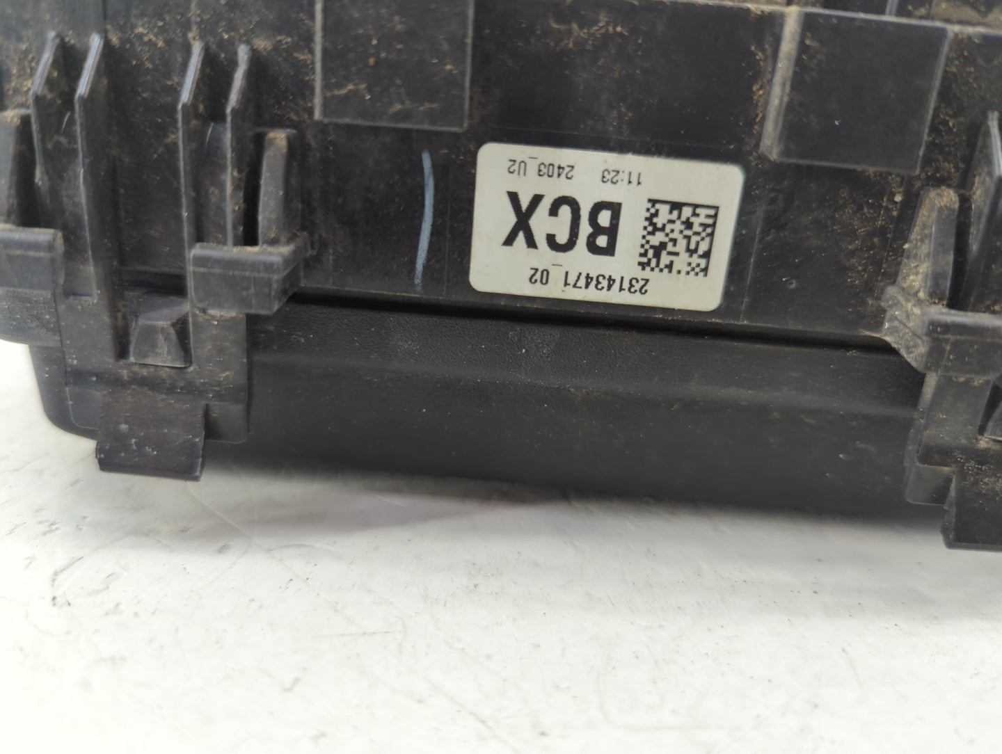 2016-2017 Chevrolet Silverado 1500 Fusebox Fuse Box Panel Relay Module P/N:91200-3Q014 Fits Fits 2016 2017 OEM Used Auto Par