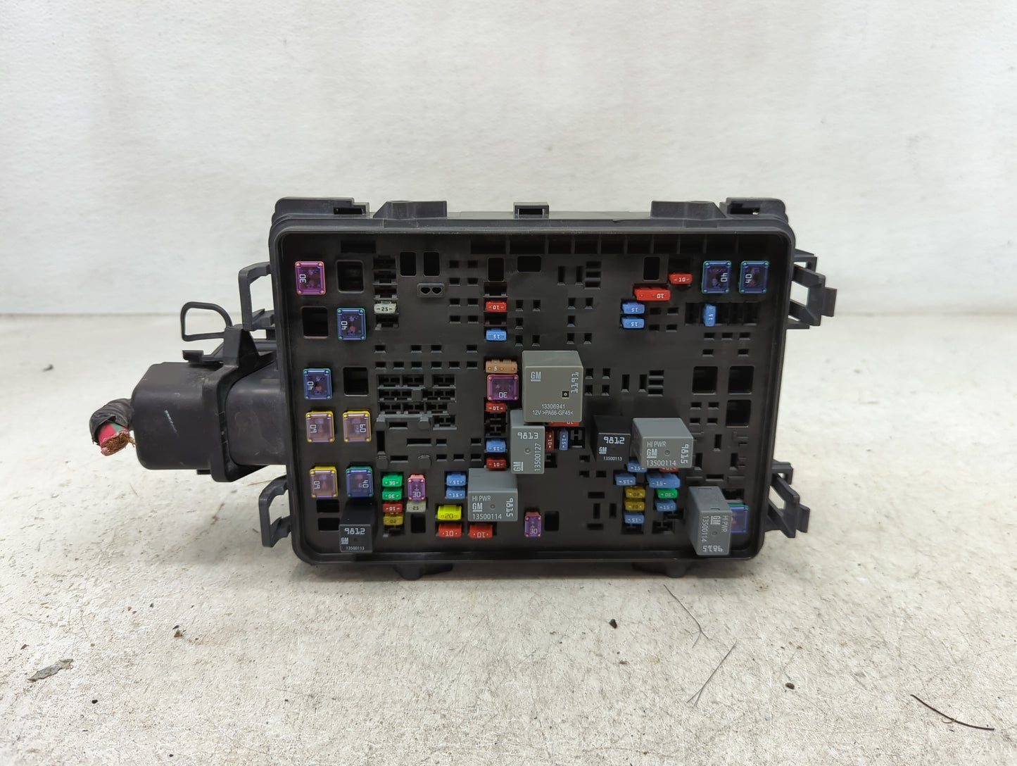 2016-2017 Chevrolet Silverado 1500 Fusebox Fuse Box Panel Relay Module Fits Fits 2016 2017 OEM Used Auto Parts - Oemusedauto