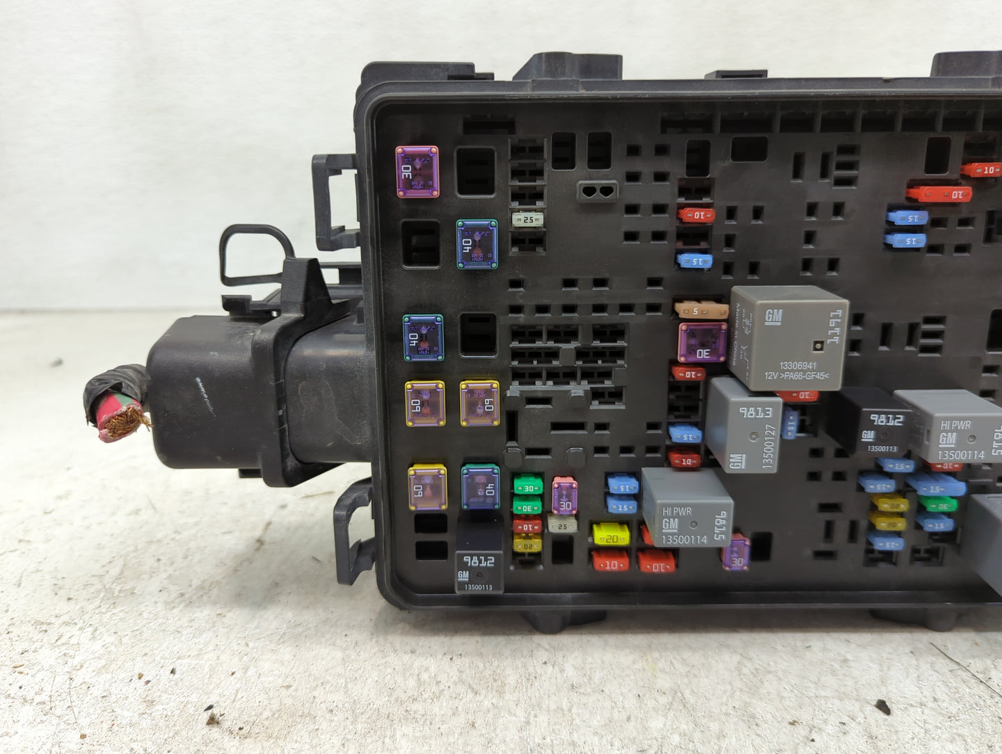 2016-2017 Chevrolet Silverado 1500 Fusebox Fuse Box Panel Relay Module Fits Fits 2016 2017 OEM Used Auto Parts - Oemusedauto