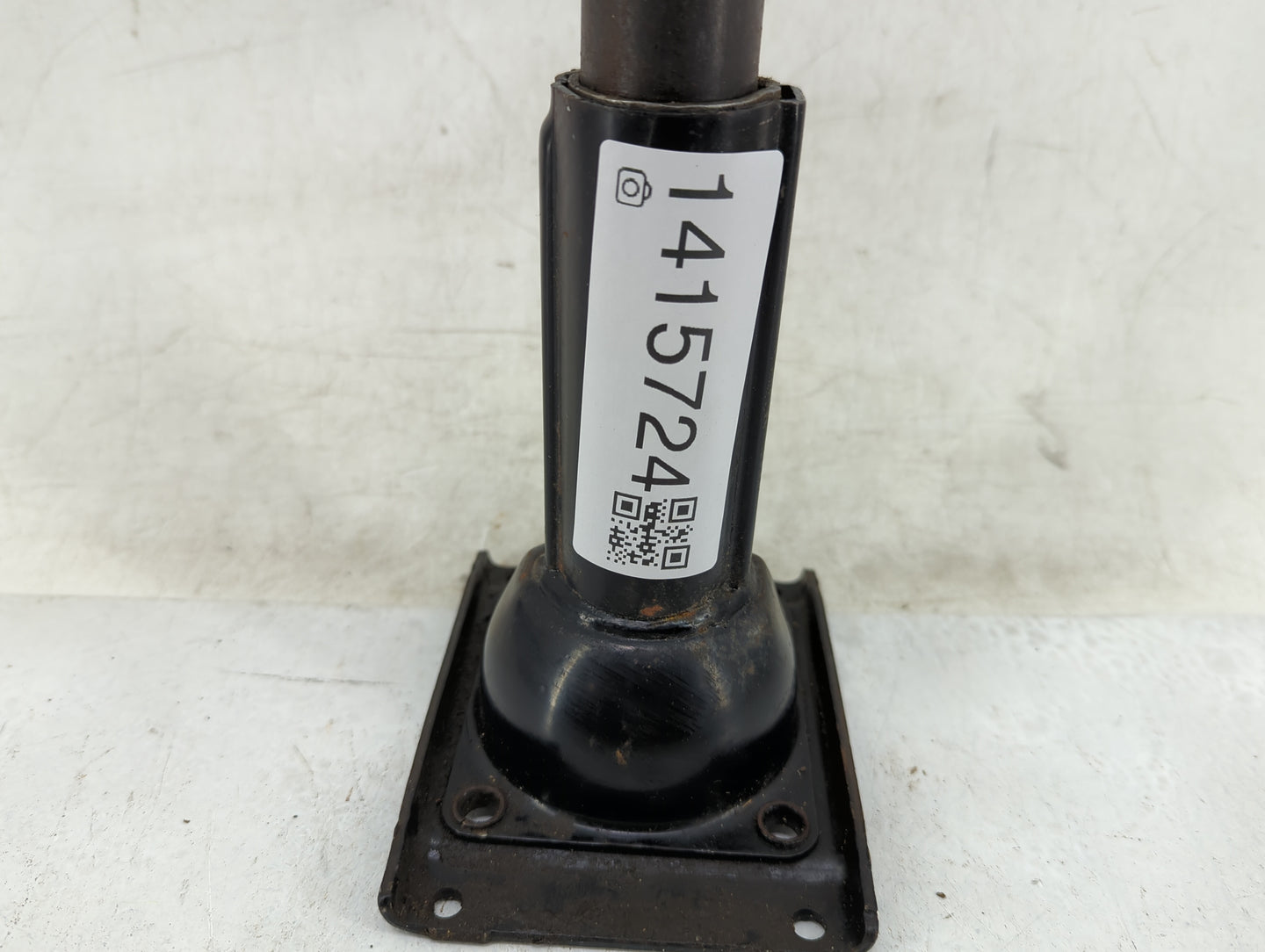 2014 Chevrolet Silverado 1500 Spare Scissor Car Jack - Oemusedautoparts1.com