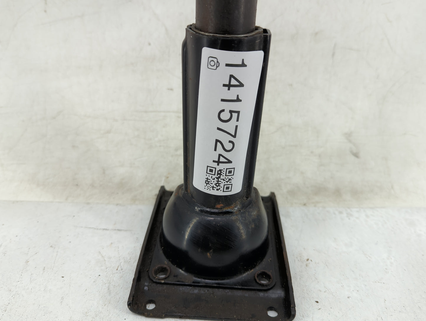 2014 Chevrolet Silverado 1500 Spare Scissor Car Jack - Oemusedautoparts1.com