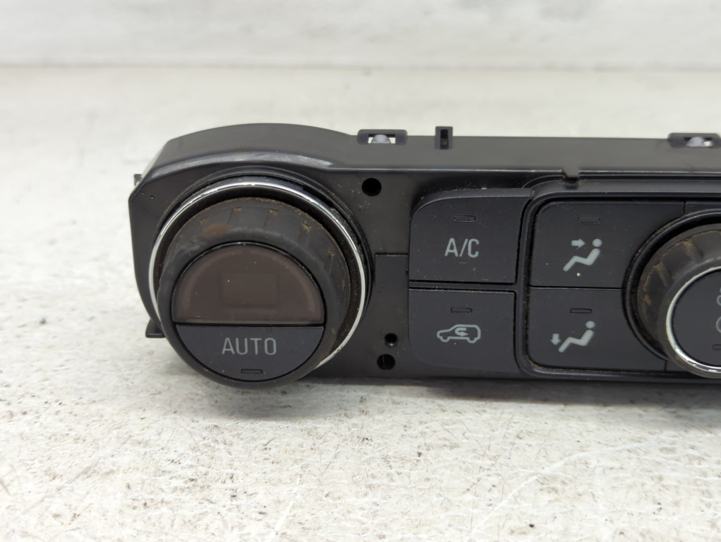 2014-2019 Chevrolet Silverado 1500 Climate Control Module Temperature AC/Heater Replacement P/N:815372982 23176290 Fits OEM 