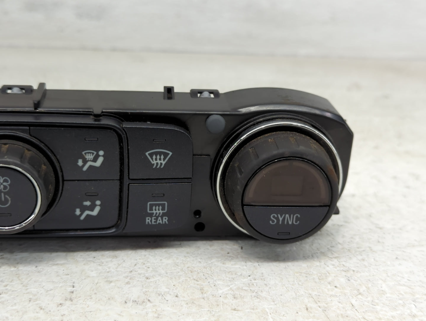 2014-2019 Chevrolet Silverado 1500 Climate Control Module Temperature AC/Heater Replacement P/N:815372982 23176290 Fits OEM 