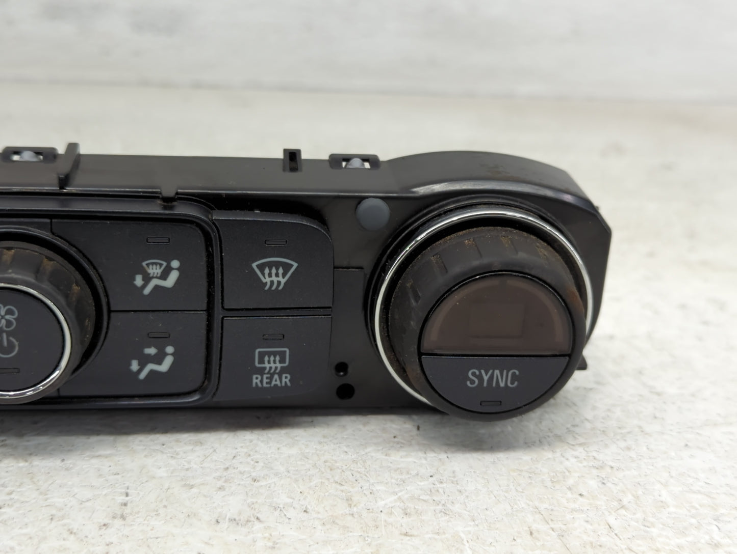 2014-2019 Chevrolet Silverado 1500 Climate Control Module Temperature AC/Heater Replacement P/N:815372982 23176290 Fits OEM 